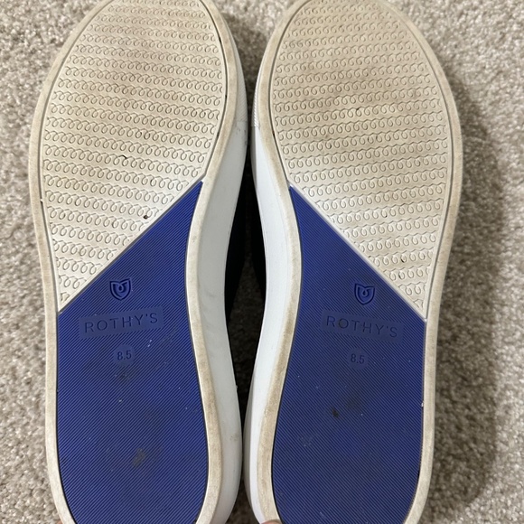 Rothy’s original slip on sneaker - Picture 3 of 5